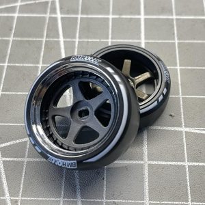 Lumina Style 20MM AWD adjustable offset wheel set