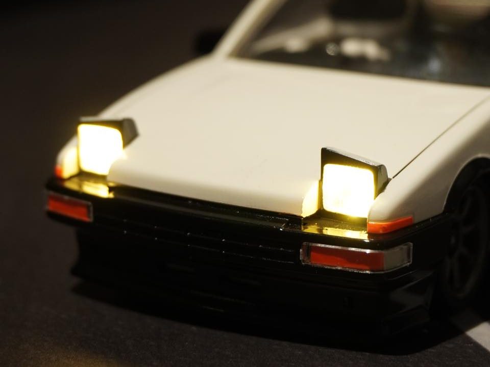 Finally we are releasing the pop up headlight set with the light set for the FLD AE86 body shell